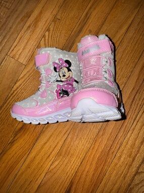 Disney Pink Minnie Mouse Light-Up Kids' Boots